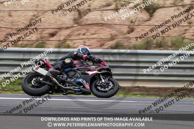 cadwell no limits trackday;cadwell park;cadwell park photographs;cadwell trackday photographs;enduro digital images;event digital images;eventdigitalimages;navarra;no limits trackdays;peter wileman photography;racing digital images;trackday digital images;trackday photos